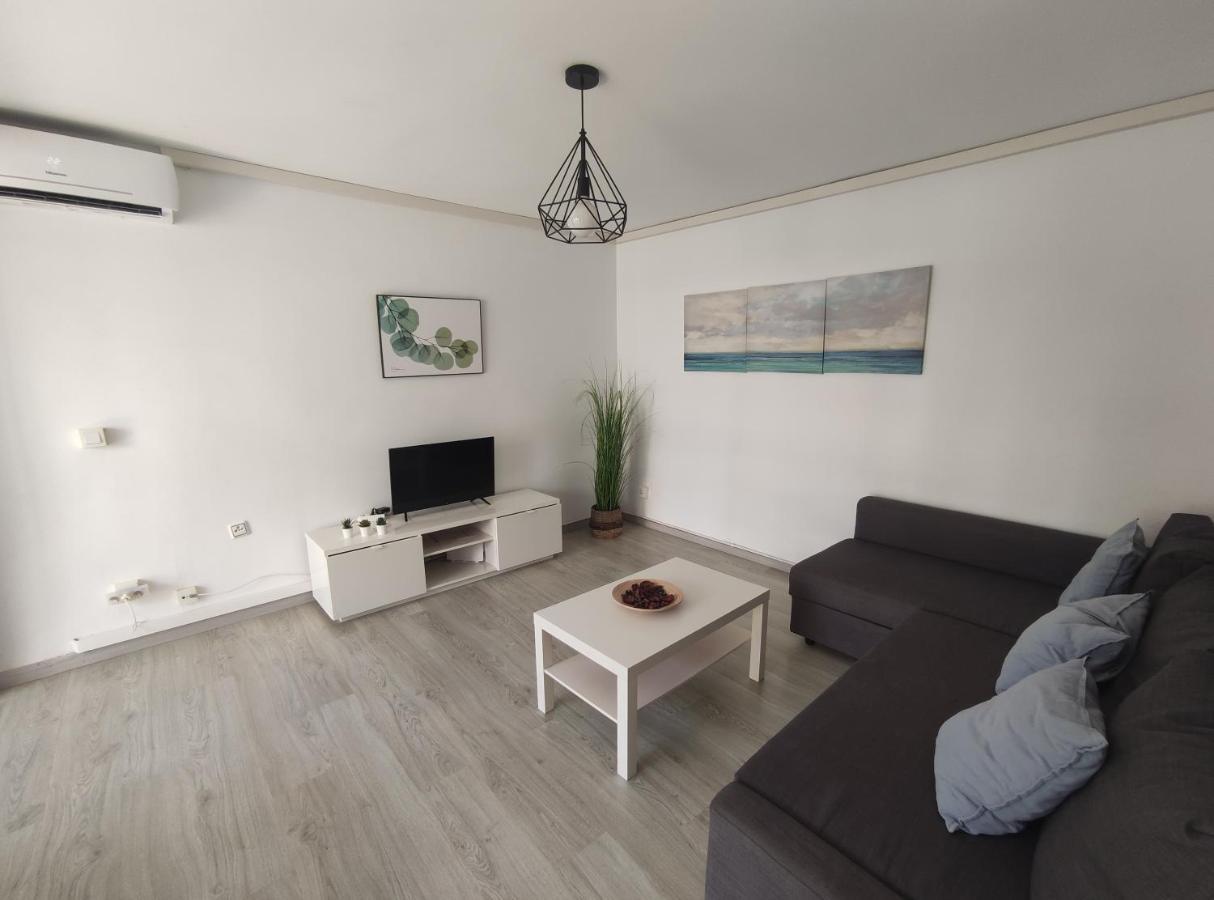 Albir Cosy Apartment Альбир Экстерьер фото